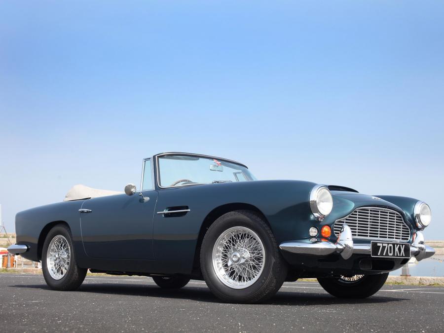  Aston Martin DB4 Convertible 1962 года  (фото 23 из 41)